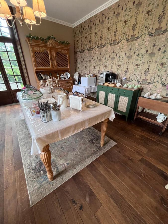 Maison De Mags & Mags Bed & Breakfast Lanouaille Екстериор снимка