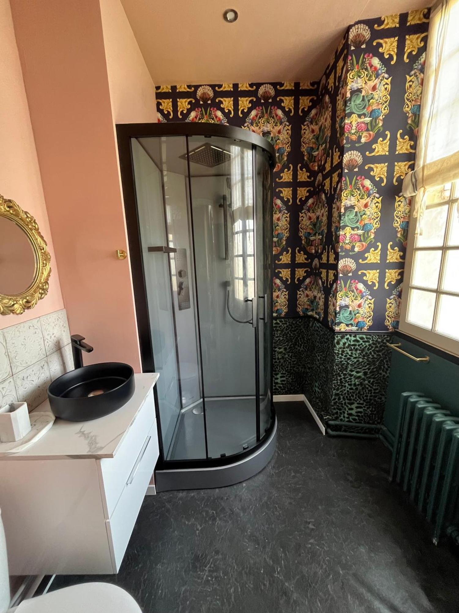 Maison De Mags & Mags Bed & Breakfast Lanouaille Екстериор снимка